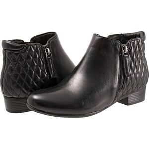 Trotters® Women's 6 WIDE Major Bootie in Quilted Black Leather - $140